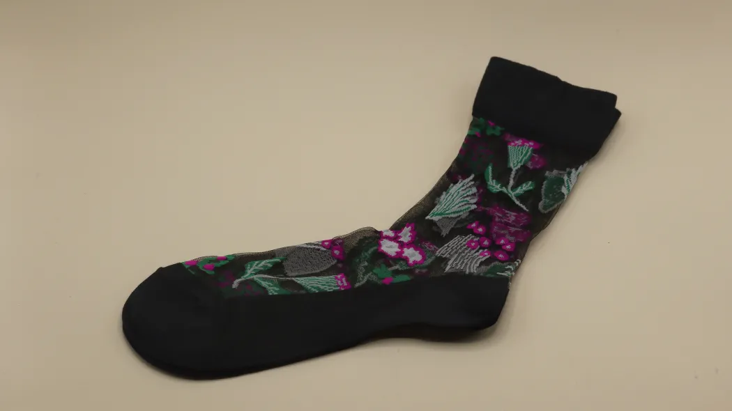 andè strømper - Sort med pink blomster
