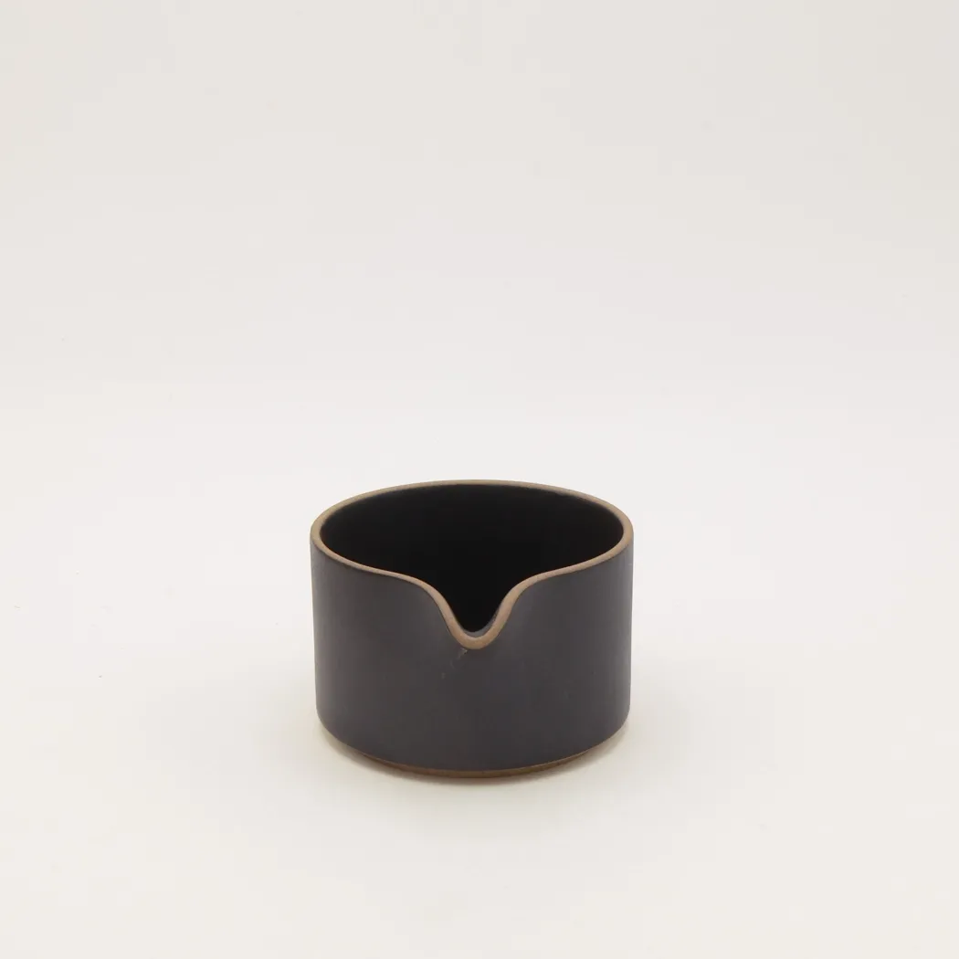 Hasami Porcelain - Mælkekande // Mat sort