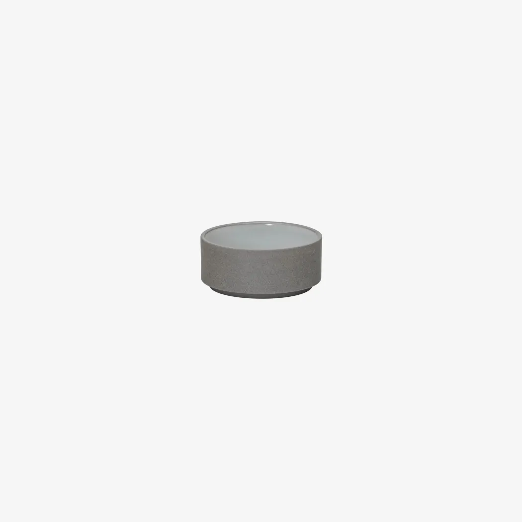 Hasami Porcelain - Tall Bowl // Grå og hvid