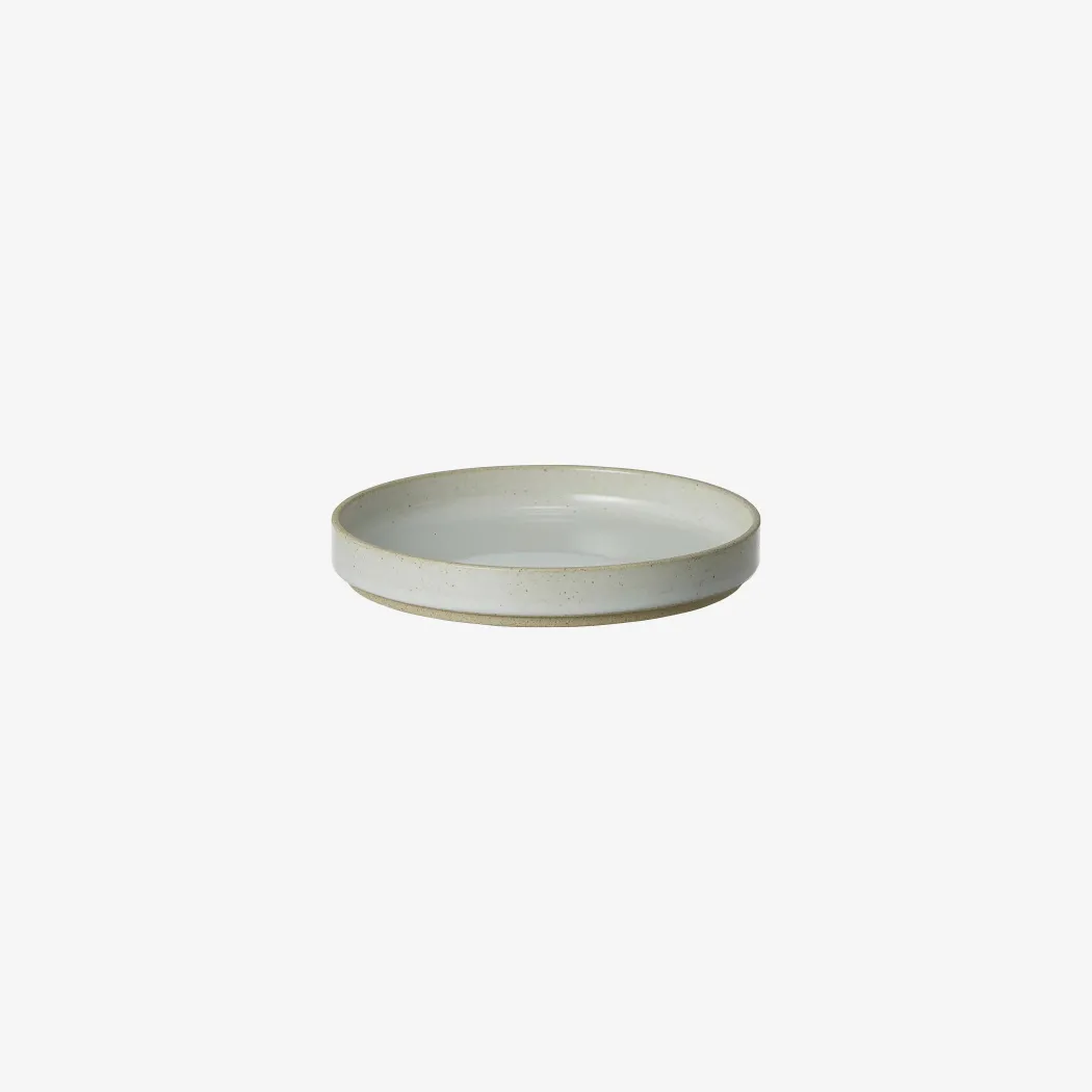 Hasami Porcelain - Tallerkener // Glaseret grå