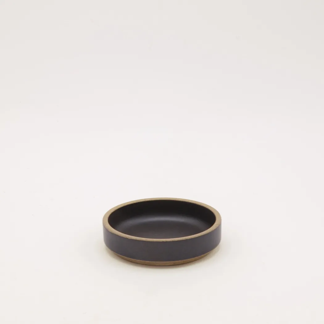 Hasami Porcelain - Tallerken // Mat sort // HPB001