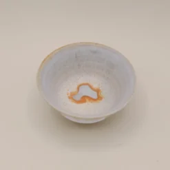 HEION - Signe Schmidt matchakop/skål i hvid og brun