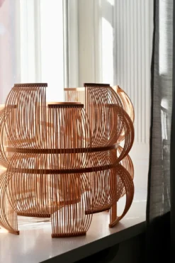 Håndlavet bordlampe i bambus: SEN