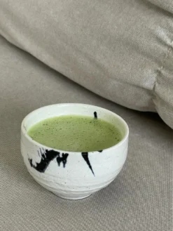 Japansk kop med blåt splash mønster