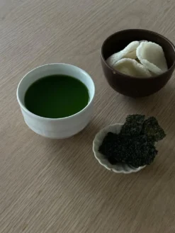 Japansk kop med hvid glasur - Mat