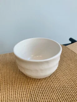 Japansk kop med hvid glasur - Mat