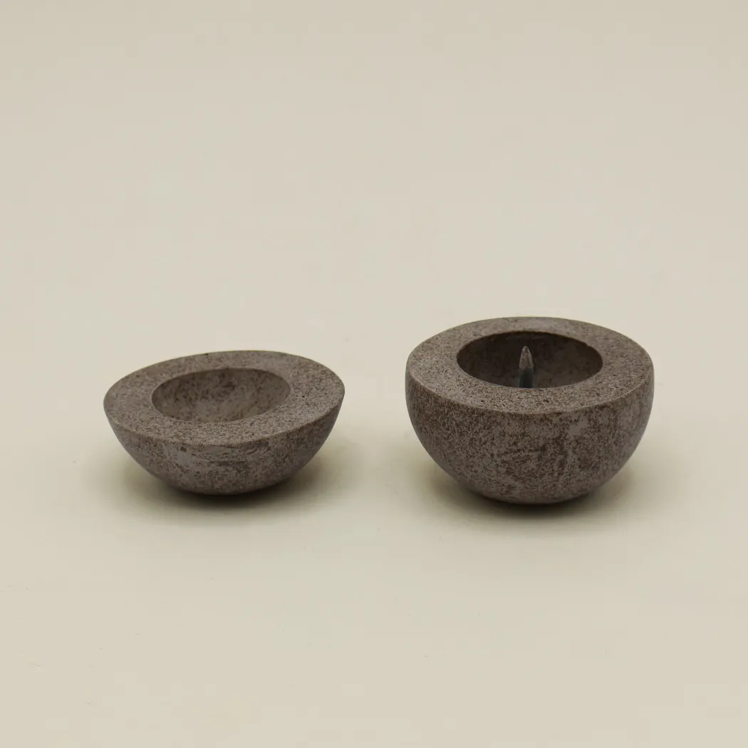 Japansk røgelsesholder og lysestage