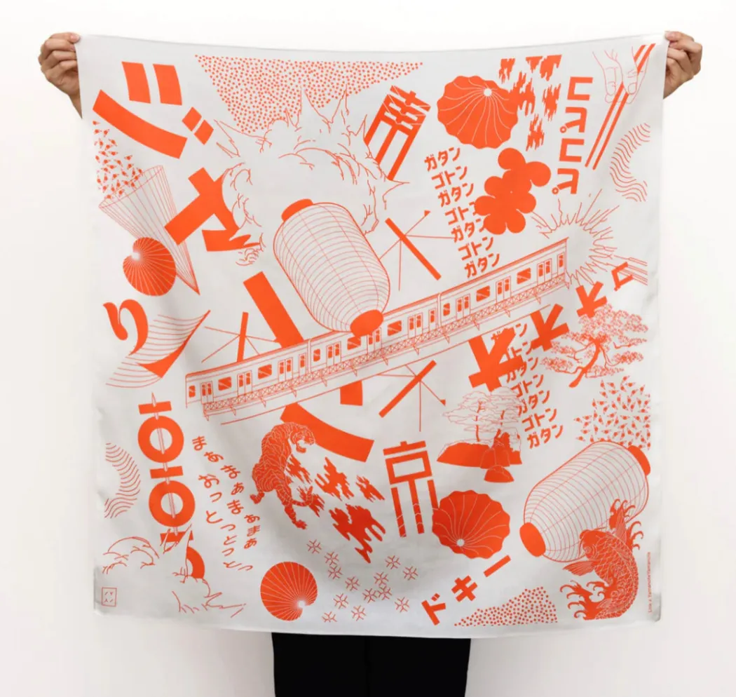 Japansk vægtæppe: Furoshiki med japanske motiver i rød