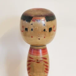 Kokeshi nr. 765