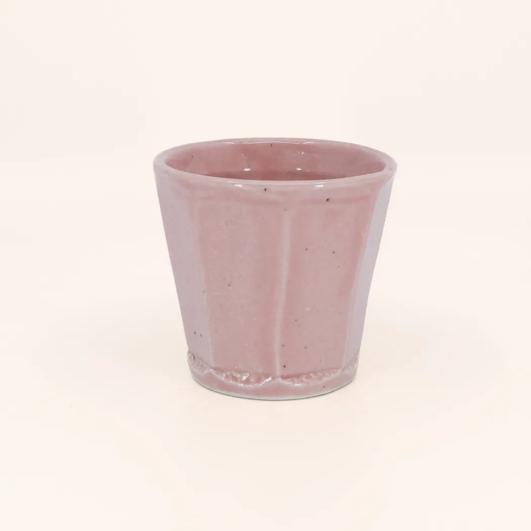 Kop med rosa glasur