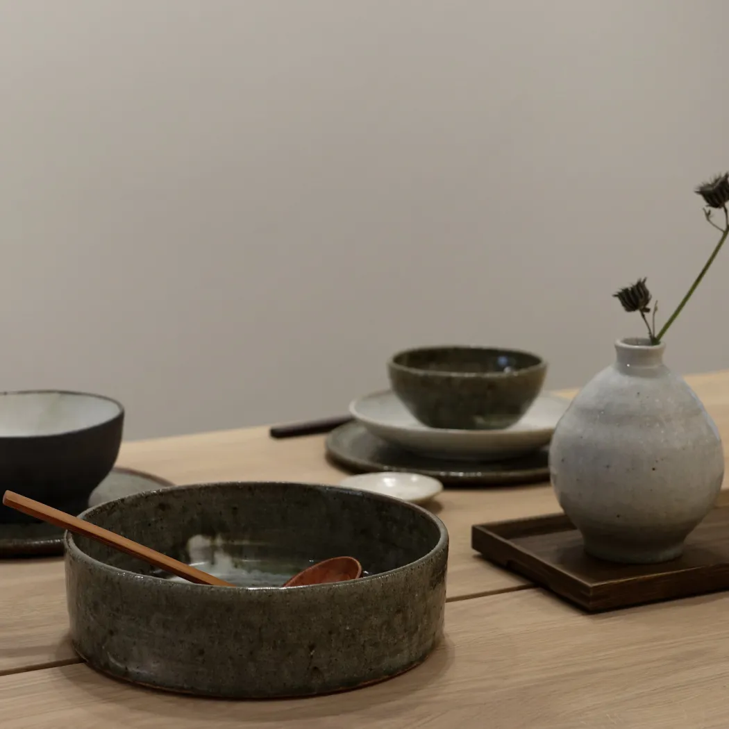 Kōyō fad med grøn glasur