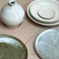 Kōyō tallerken med grå glasur