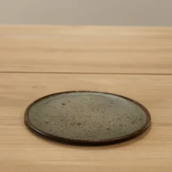 Kōyō tallerken med grå glasur