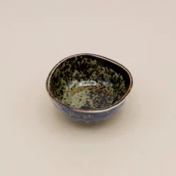 Lille grøn skål i organisk form