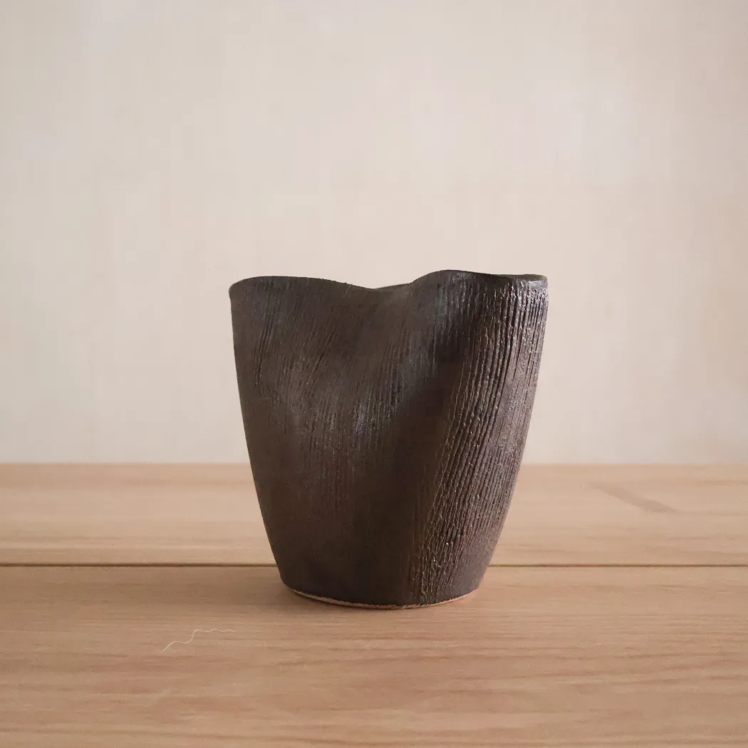 SAKI Vase