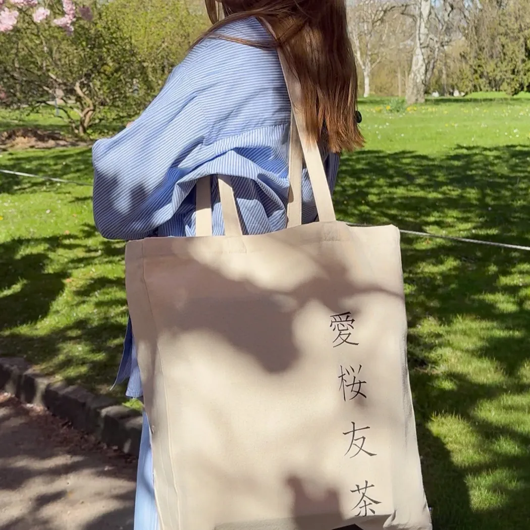 Sakura tote bag med japanske tegn