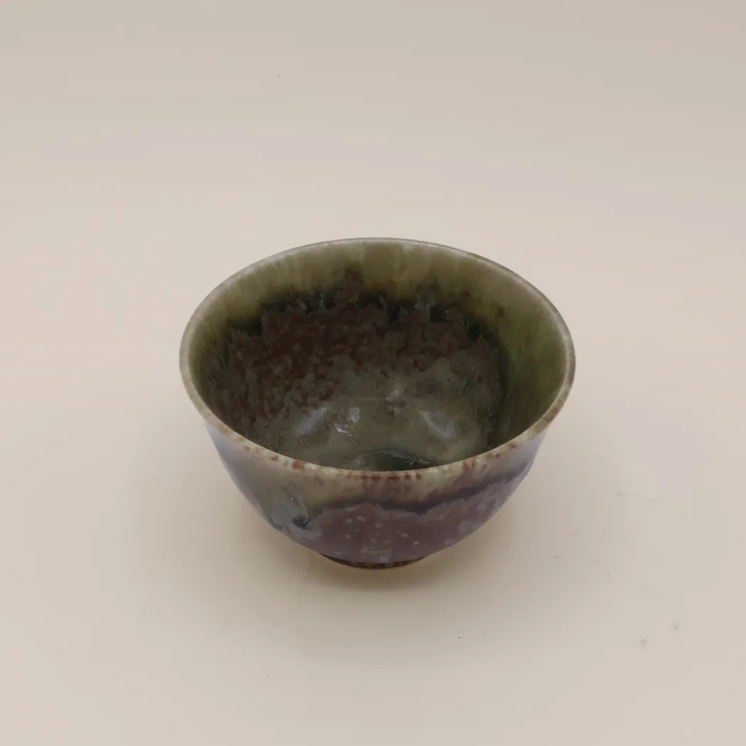Sencha tekop med grøn og brun glasur