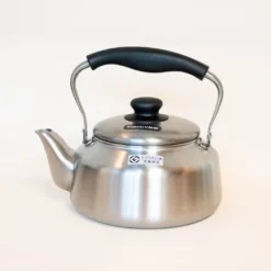 Sori Yanagi kedel i rustfrit stål