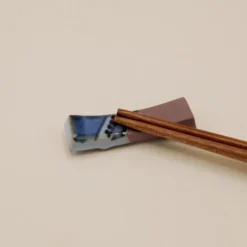 Spisepindeholder - Aflang med blå glasur detaljer