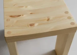 Vaarnii - 001 Dining Chair