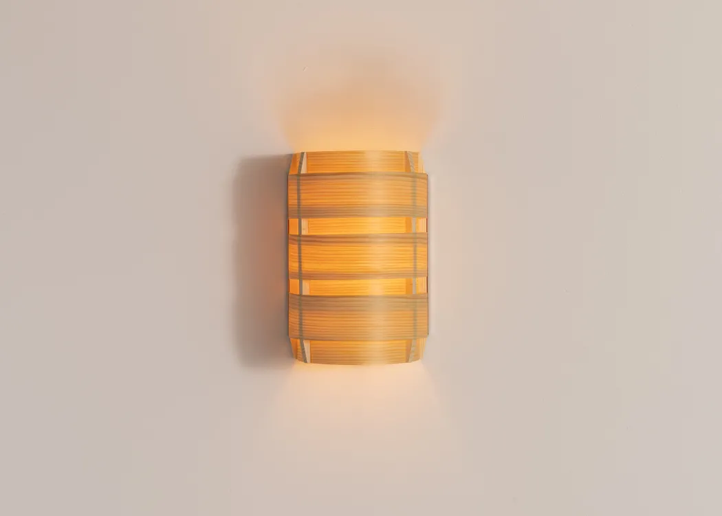 Vaarnii - 1004 Hans Wall Light