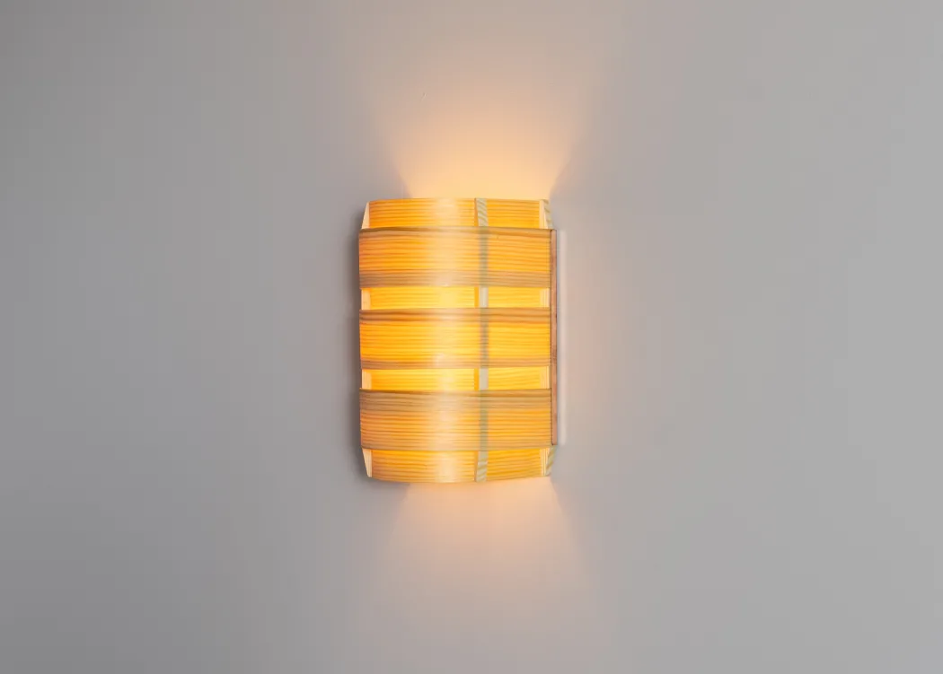 Vaarnii - 1004 Hans Wall Light