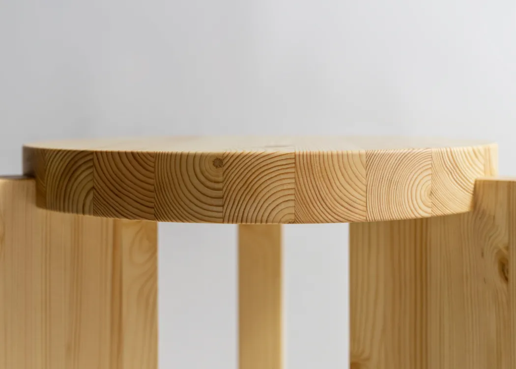 Vaarnii - 001 Stool
