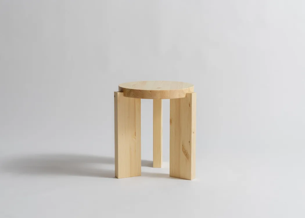 Vaarnii - 001 Stool