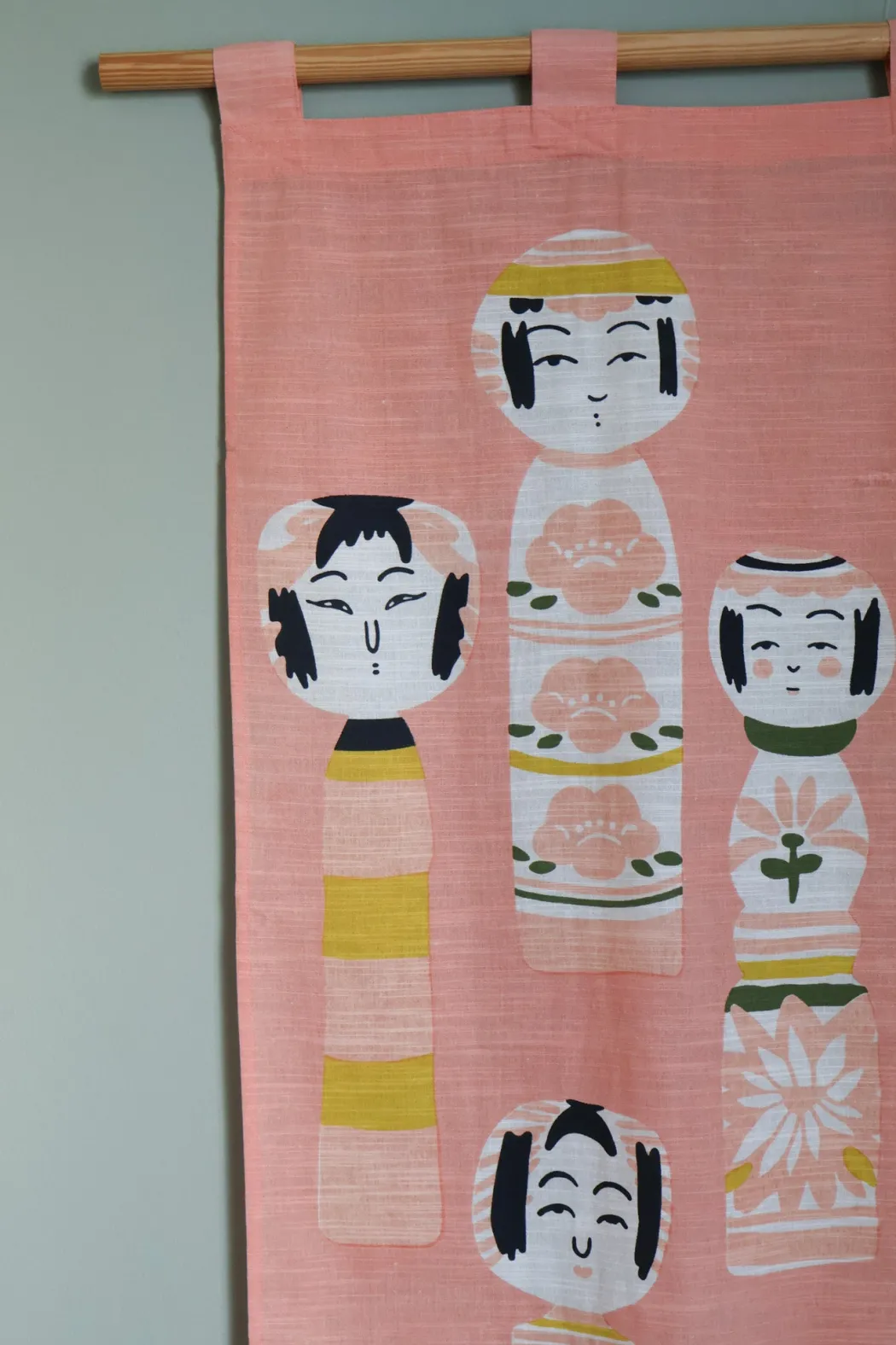 Vægtæppe med kokeshi - Lyserød